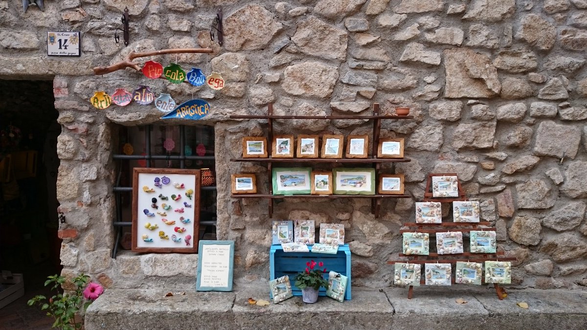 bambiniCLV's tweet photo. Alla scoperta dell'anticoborgo di Marciana #elbaactive17 https://t.co/VtLZdH3kFR