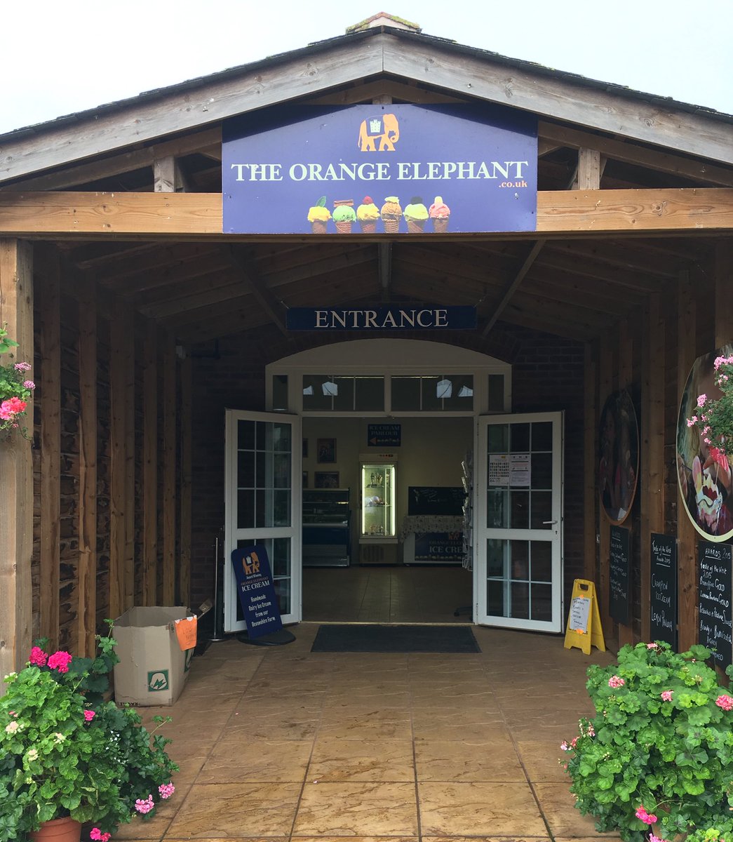 Elephant_Farmer's tweet photo. The last day open of 2017! We’re open till 5 so make sure you pop down for a last ice cream before we close! #lastdayopen #icecream https://t.co/5Rd0PHdVCW