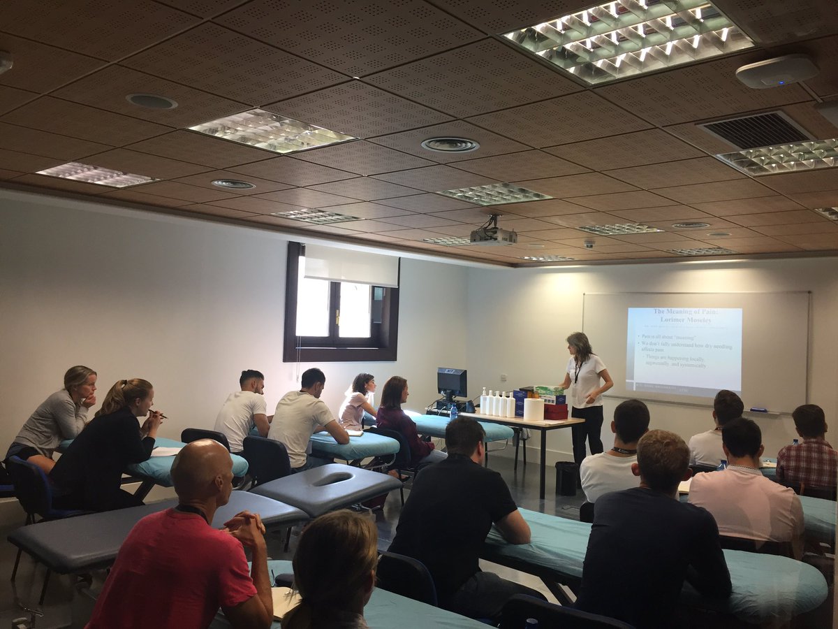WFATTSpain's tweet photo. Comienzan los workshops del congreso de la @WFATTSpain de la @universidadcjc #wfatt2017 https://t.co/60UEY3CJsX