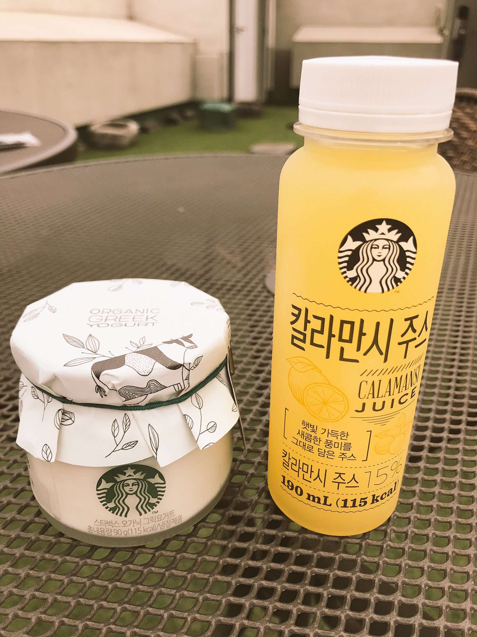 Naoko Kato 韓国スタバのヨーグルト おいしい T Co 1p4di6cxdb Twitter