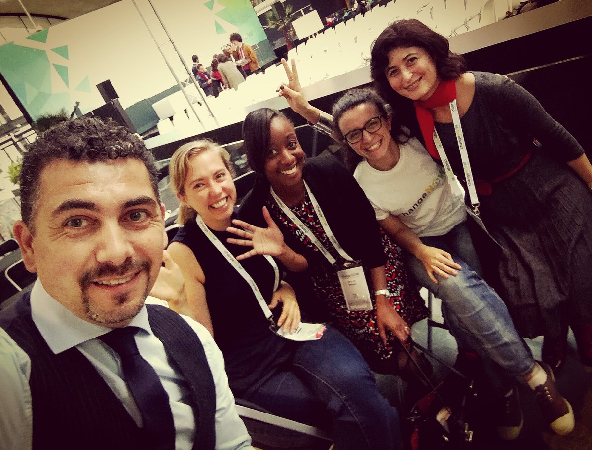 HopwoodMedia's tweet photo. Voila! Les filles merveilleuse de @changeNOWsummit #changeNOW2017 https://t.co/MYFhI0nqjQ