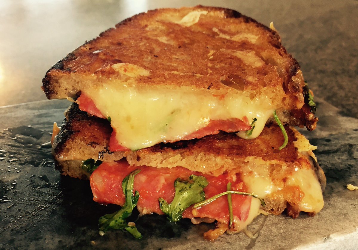 thebig_melt's tweet photo. We'll Be Melting All Day At #shadwellbasin #market @streetfoodmkts @WappingLondon #loveLondon #cheese #melts https://t.co/94OoD6VUTi