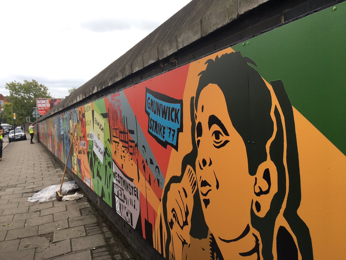 Grunwick40's tweet photo. At 28 metres the #Grunwick40 mural is roughly the same length as 3.5 Routemaster buses, or 433 placards laid end to end, or 933 35mm film canisters, or 112 strands of spaghetti, or one-two-hundred-thousandth as long as The Great Wall of China. But it's not as long as this tweet. https://t.co/7T1dV7vI9D