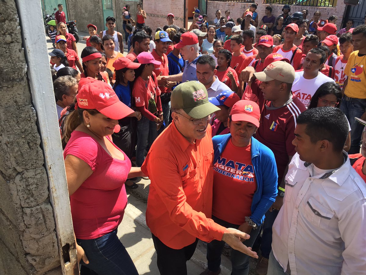 JauaMiranda's tweet photo. PUEBLO GIGANTE https://t.co/k8cHvXaLwL Con la fuerza histórica de la corriente indígena,afro, bolivariana,zamorista haremos triunfar la paz. https://t.co/gI5ctB45rk