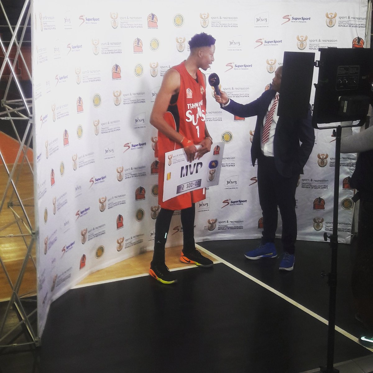 FINAL  SCORE <a href="/TshwaneSuns/">TSHWANE SUNS</a> 61:35 <a href="/LimpopoPride/">LimpsPride</a> ... @MeuceMan is your MVP #BNL2017 #GrowTheGame