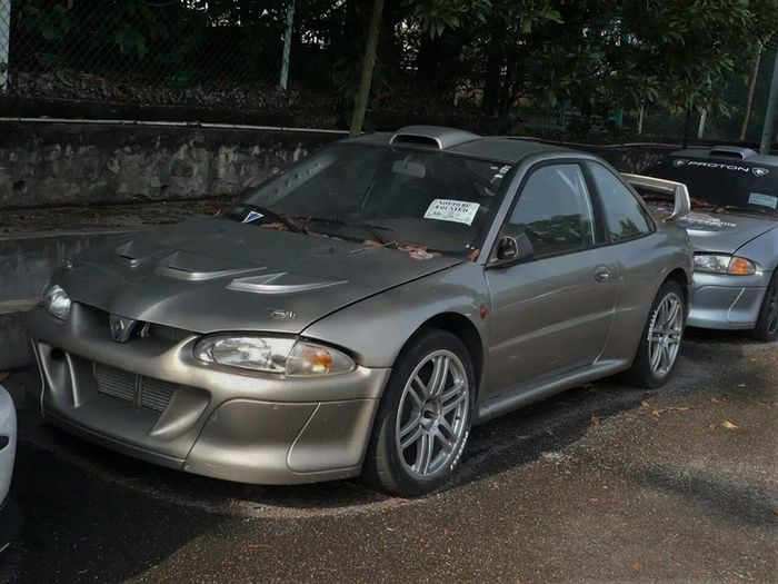 pirellisport's tweet image. Give up? It’s the 1998 Proton Putra WRC prototype. Developed but never raced. And fitted with #Pirelli tyres.