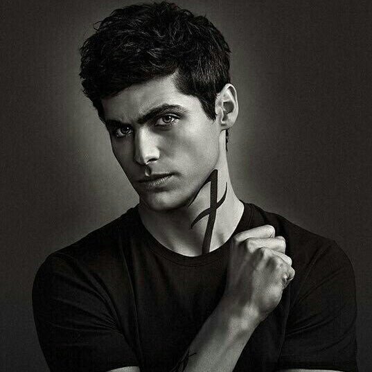 katieboo1208's tweet photo. #HappyBirthdayMattDaddario Love u @MatthewDaddario and happy Birthday!!❤❤💗💗💜💜💖❤❤ https://t.co/CTqLTksvTT