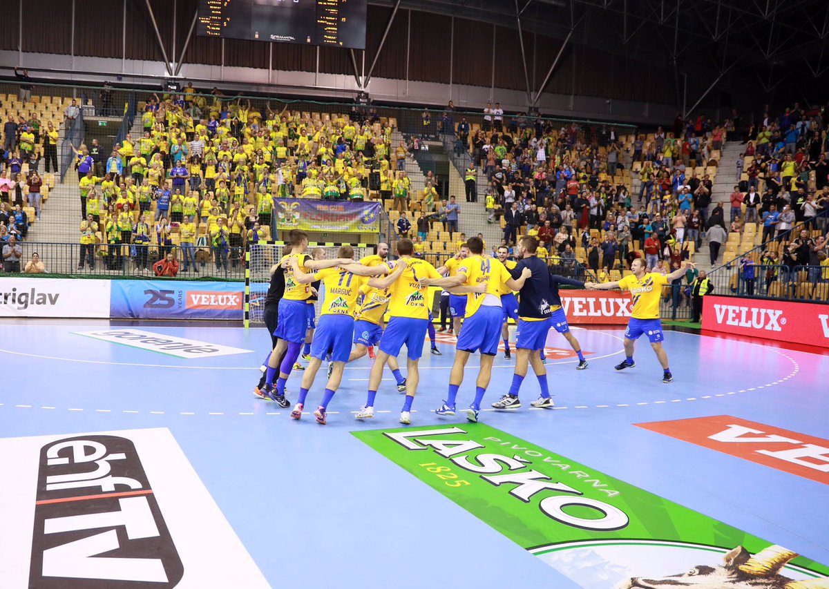 Eksplozija čustev ob veliki zmagi. #rkcpl #rkcelje #handball