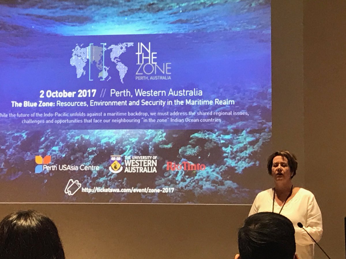 PaulTho12913604's tweet photo. @ErikaJTechera kicking off our @uwaoceans open day for Nlue zone delegates #ITZ2017 #IOMRC https://t.co/vp8umJVPSl
