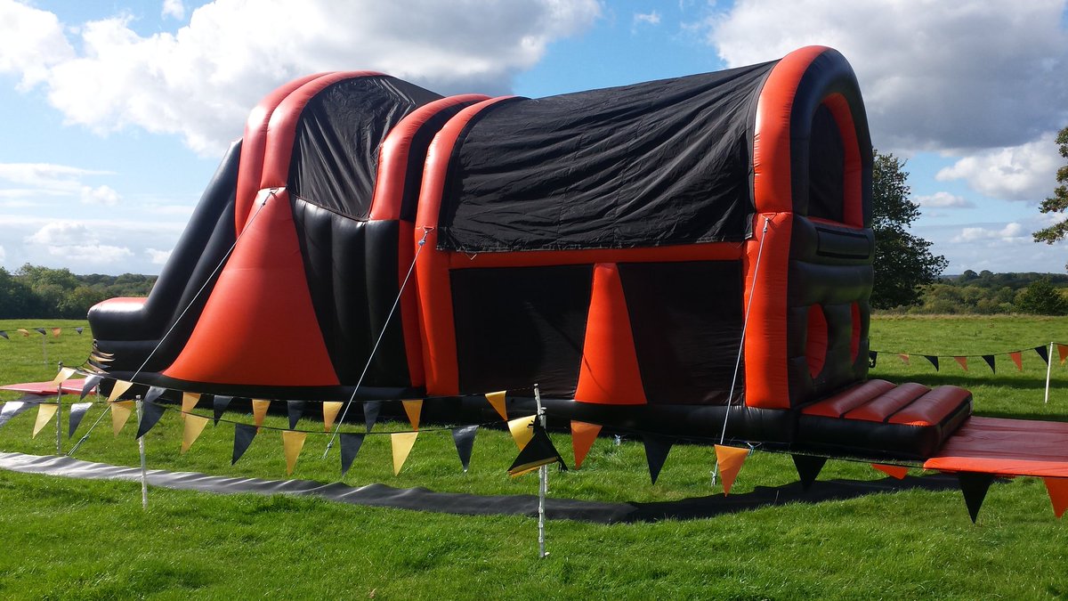 AltitudeEvents's tweet photo. Our #BungeeRun and #InflatableObstacleCourse were out yesterday for a #GirlGuide event in #Kent https://t.co/NqL2gJtZ5P