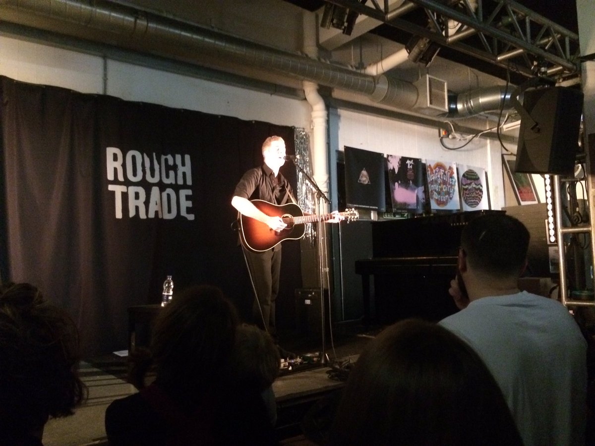 LighthouseFire_'s tweet image. What an awesome gentleman