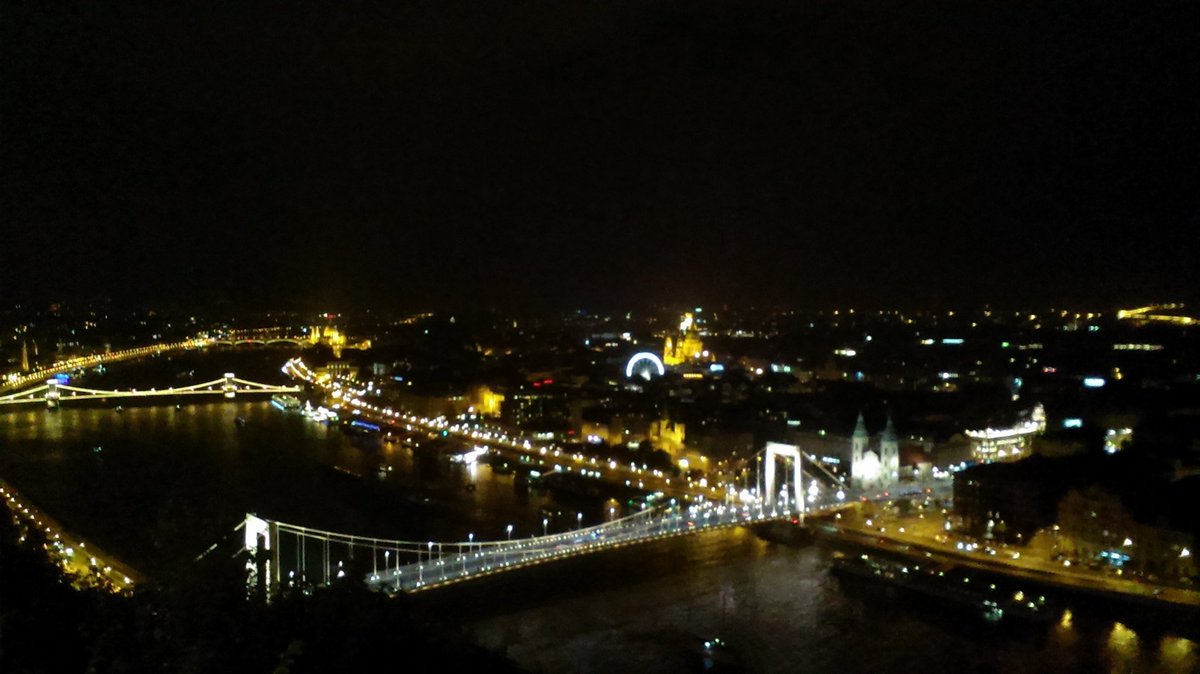 RustyCrew's tweet photo. #city #Budapest https://t.co/EvUgFRYy9E