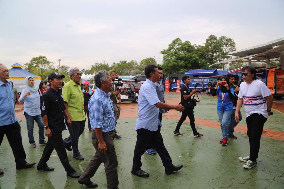 mada_malaysia's tweet photo. Lawatan YB Dato' Shabery Cheek di EOW MADA, Halaman Tiba 1 #madamabeles #HPPNK2017 https://t.co/14qsPTBZF1