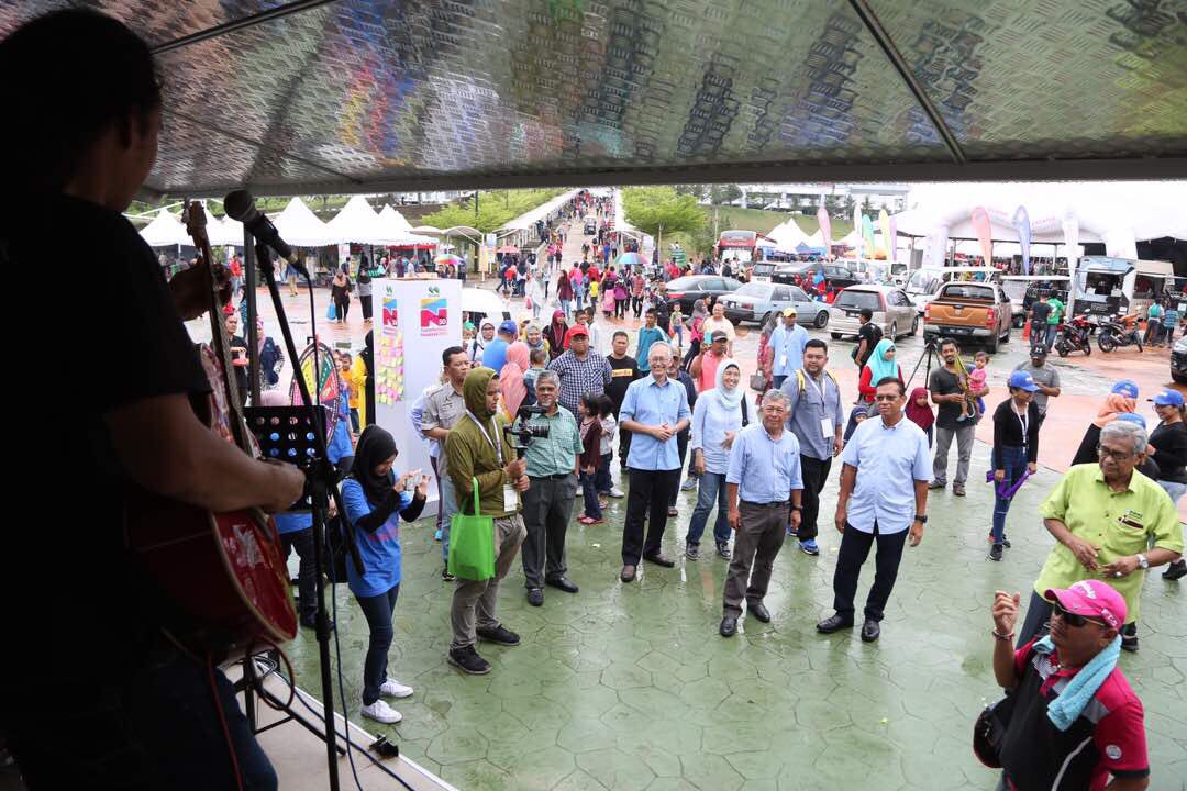 mada_malaysia's tweet photo. Lawatan YB Dato' Shabery Cheek di EOW MADA, Halaman Tiba 1 #madamabeles #HPPNK2017 https://t.co/14qsPTBZF1