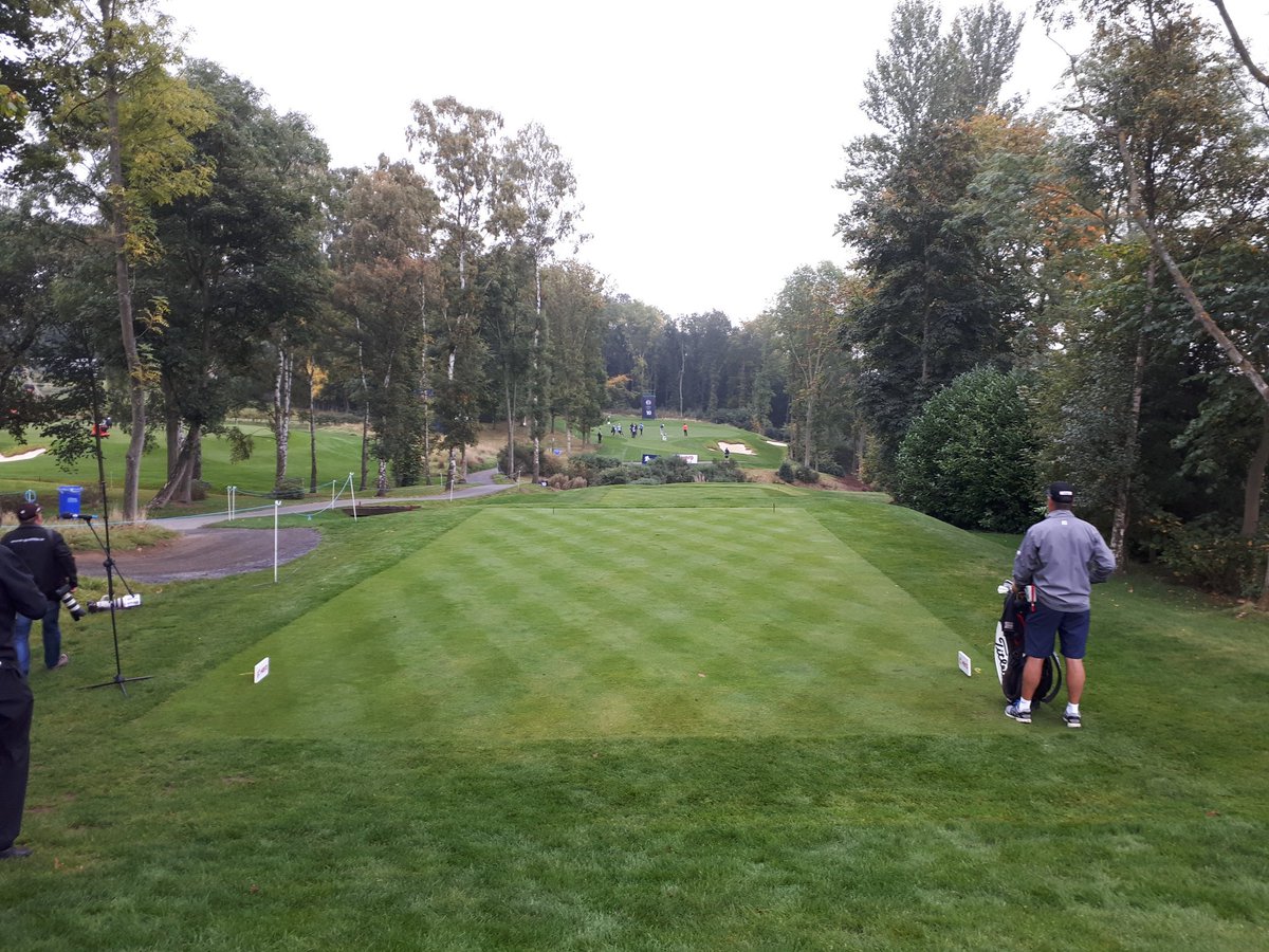 TeeTheWorld's tweet photo. @georgiebingham was this the shortest par 3 you played? Didn't you say it was about 90 yards? Nice to meet you and keep up the good show.😀 https://t.co/nJctUjC8I5
