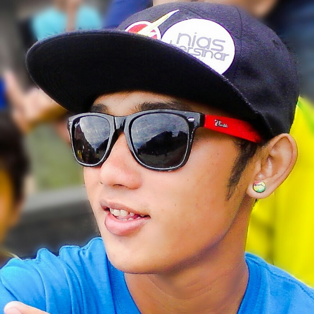dolianus's tweet photo. #FotoProfilBaru https://t.co/NBIO3vfLqj