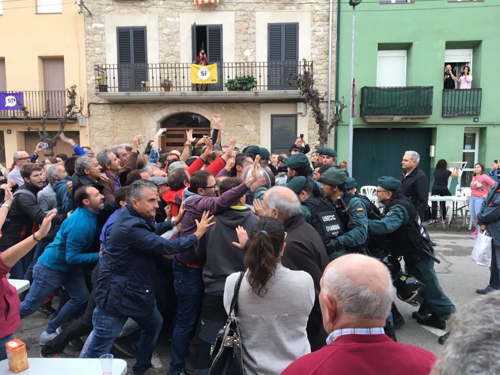 ATrovador's tweet photo. @JulianAssange  https://t.co/v1sU4P9vHD