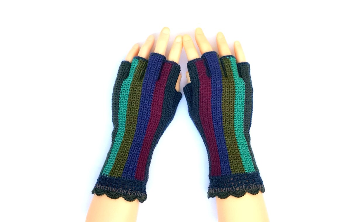 mittenssocks's tweet photo. https://t.co/8bF2B5dSTi #mittenssocksshop #etsyshop #Fingerlessgloves #handwarmers #armwarmers #crochet #wristwarmers #handmade #halffinger https://t.co/8C9Wa7KI2o