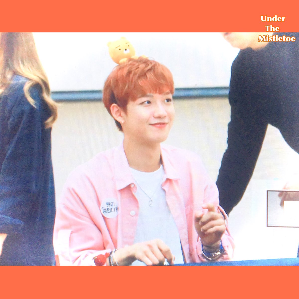 Mistletoe_1225's tweet photo. 171001 상암팬싸

BlingBling✨✨✨ㅂㅉㅂㅉ(•̀ω•́)

#임영민  #MXM  #브랜뉴보이즈 #브랜뉴뮤직 @bnmboysofficial https://t.co/abfnacq5M3