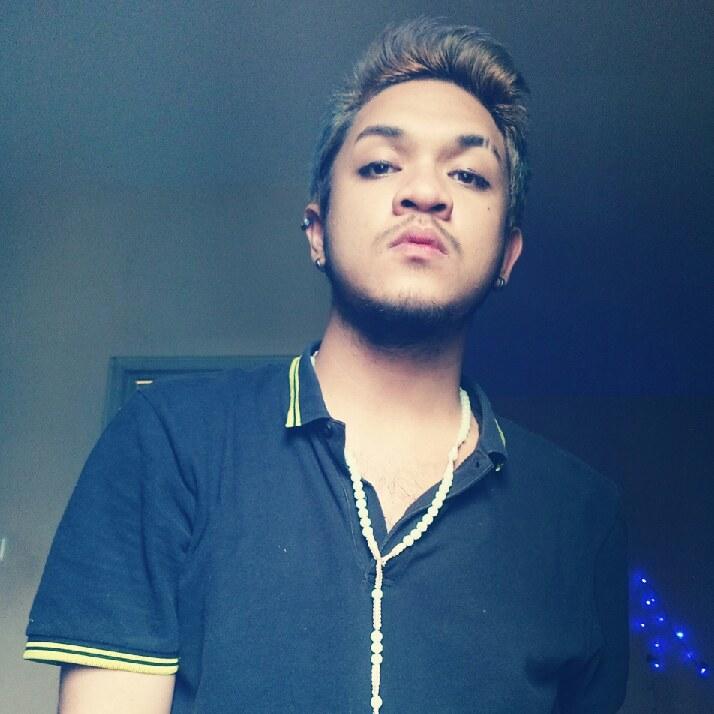bothyper1278's tweet photo. ayo pergi bersamaku > nyanyi sambil nangis yuk on #BIGOLIVE https://t.co/7ZRKqQr8JA https://t.co/UfsL82P239