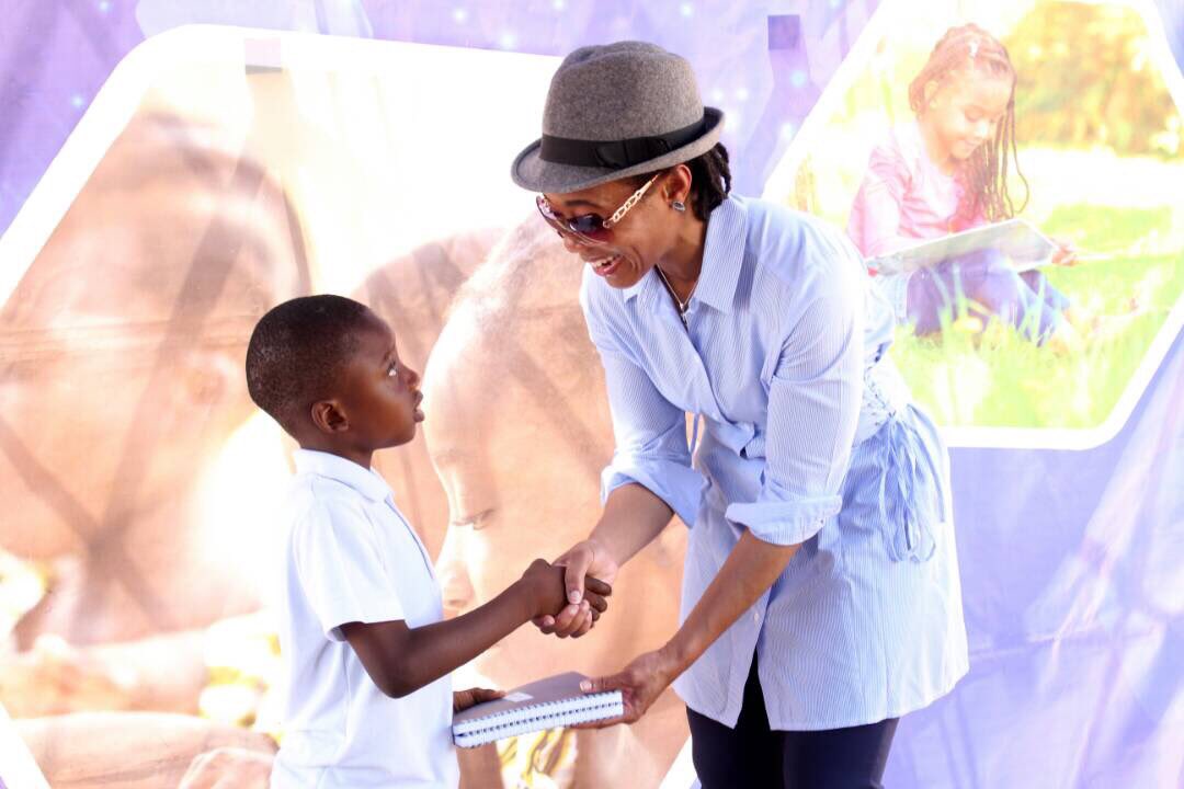 thenanaaba's tweet photo. We read with MP for Klottey Korle, Dr. Zanetor Agyeman-Rawlings, yesterday. It was a lovely day. #raisingreadersgh #shelterforeducation https://t.co/c35NEt4L2V