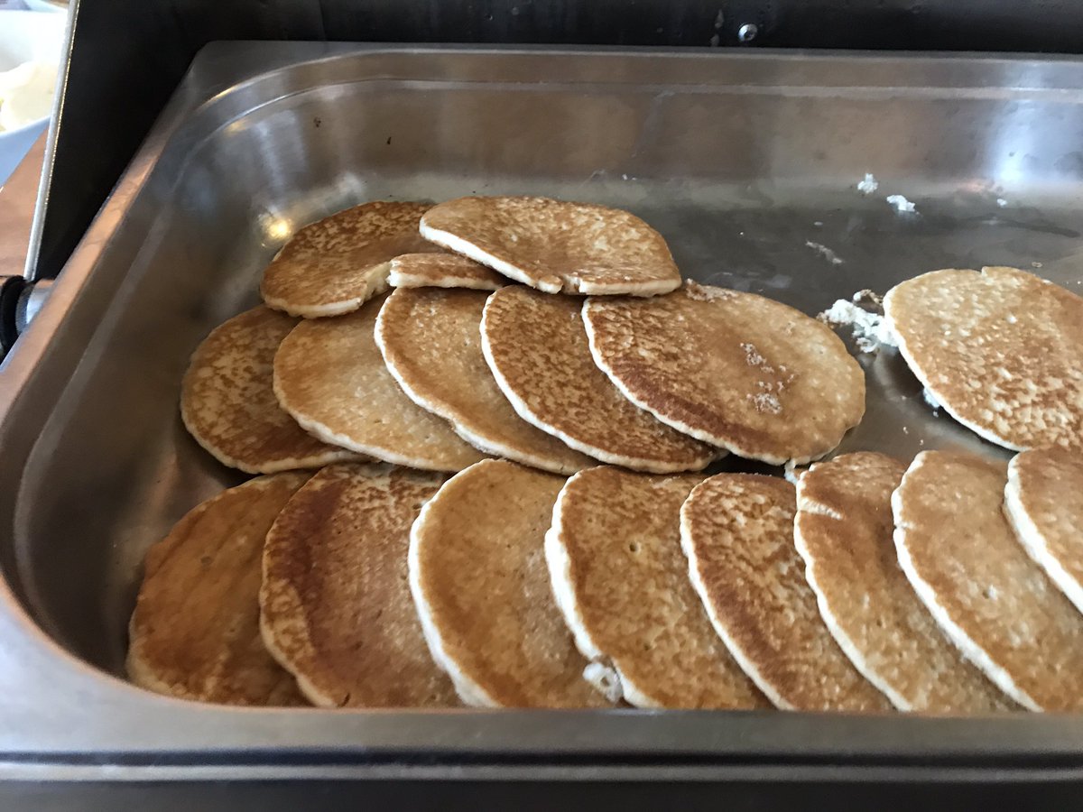 k8kites's tweet photo. Pancakes and a yummy selection of toppings @TheCelticManor #CMRSNAPS https://t.co/ztjJuVbvg7