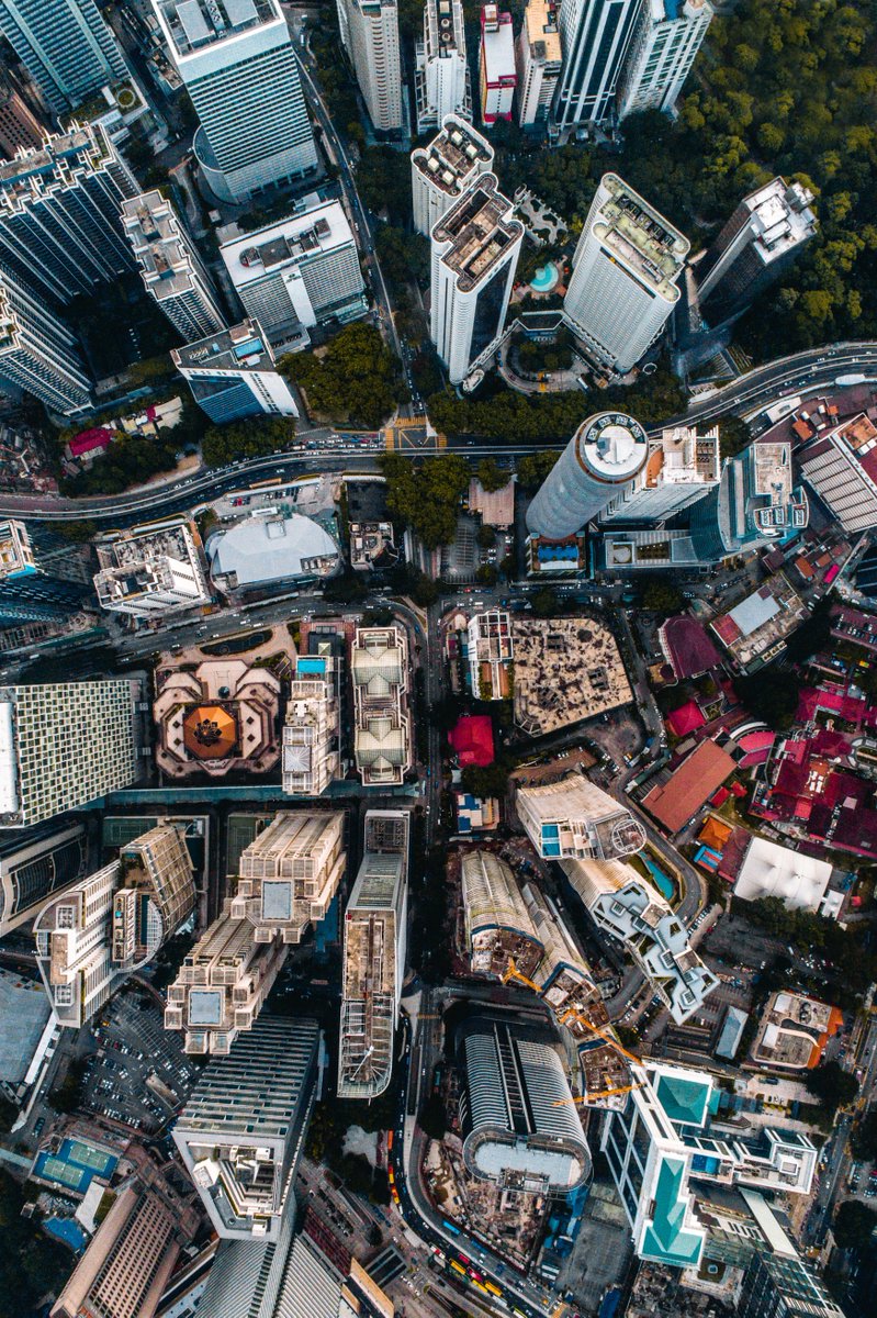 shafiqanaksaleh's tweet photo. Kuala Lumpur 2K17: Aerial Perspective by yours truly. You can have this as your desktop or phone wallpaper. Thank me later. https://t.co/aJbPiihiUk
