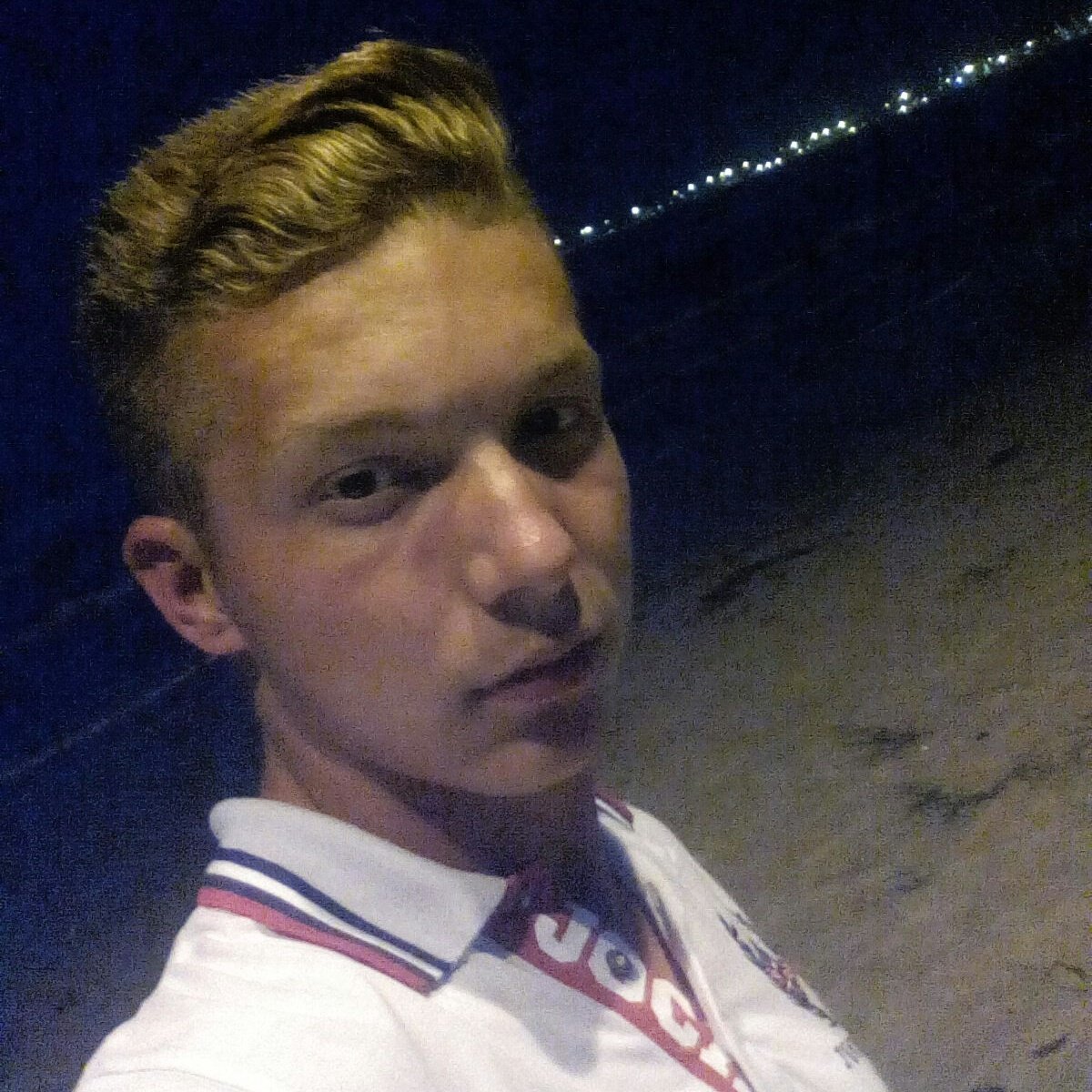 ToloRoni's tweet image. #NewProfilePic