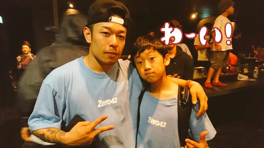 ata6raxia's tweet photo. DEEさんと👕👕
#zero42 https://t.co/czCzNAlsrm