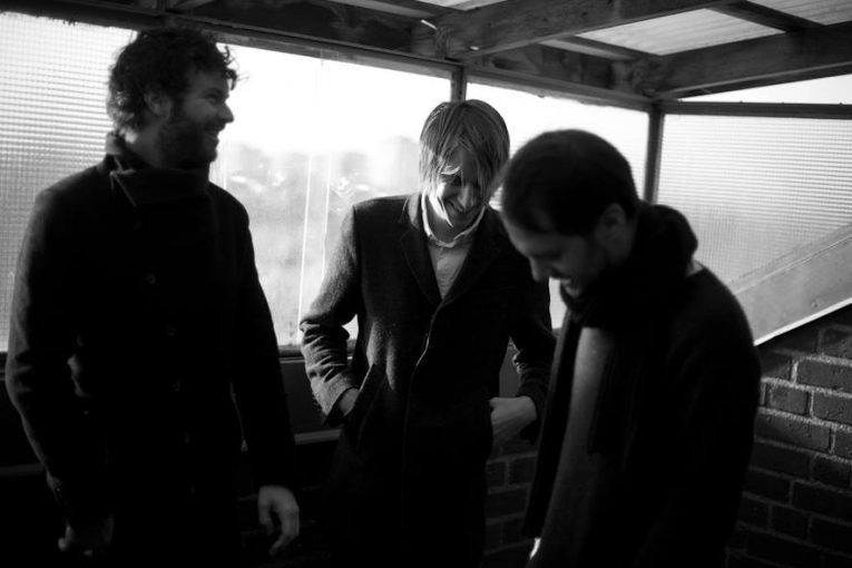 [Past Post] スウェーデンのインディーポップバンド Fou De Toi、新曲 'Give Me a Chance'を公開 nichemusic.info/fou-de-toi-giv…