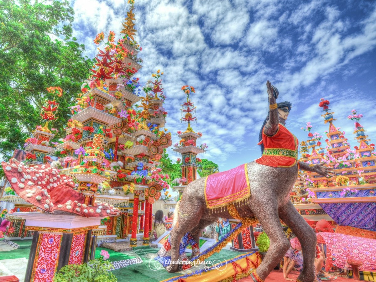 thekriezhna's tweet photo. 10 hari Festival Tabut Bengkulu, cuman sempet muncul kurang dari 1 jam di hari ke 10.. See u next year! @mediacenterBKL @ayo_jalan2 https://t.co/7c9ybJq4Ev