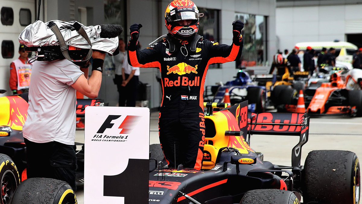 redbullracing's tweet photo. When your birthday wish comes true! 🎉🙌🏆 #MalaysiaGP 🇲🇾 #F1 https://t.co/DwwBe2cgZS