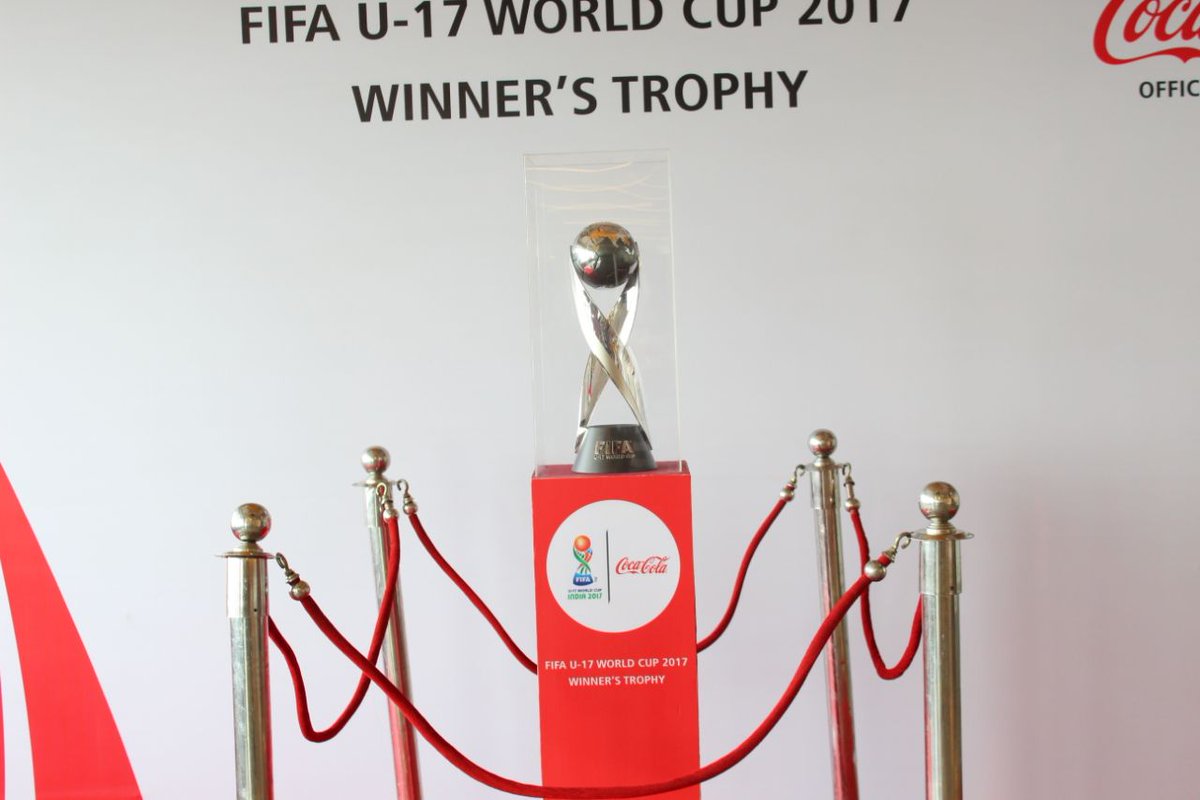ankusaraswat14's tweet photo. Being a true football lover #FIFATrophyExperience is literally fantastic for me #FIFAU17WC #FootballWithCocaCola @CocaCola_Ind https://t.co/0hBFBgRwHm