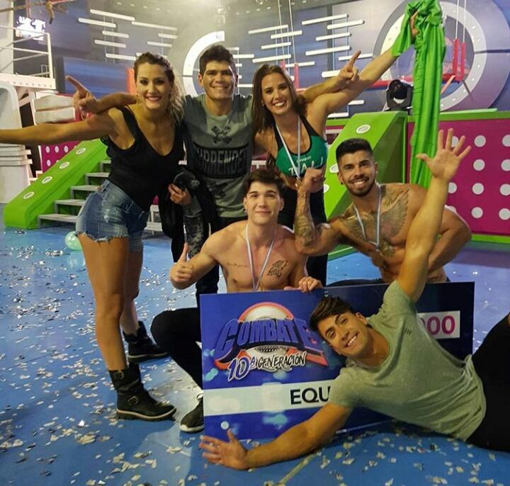 EternoTeamLF's tweet photo. Esta foto es todo lo q está bien. Brócolis Campeones #GranFinalCombate 💚 x muchas más. Un año full de victorias, dsd Venezuela alentando. https://t.co/5nu2J7Nzcp