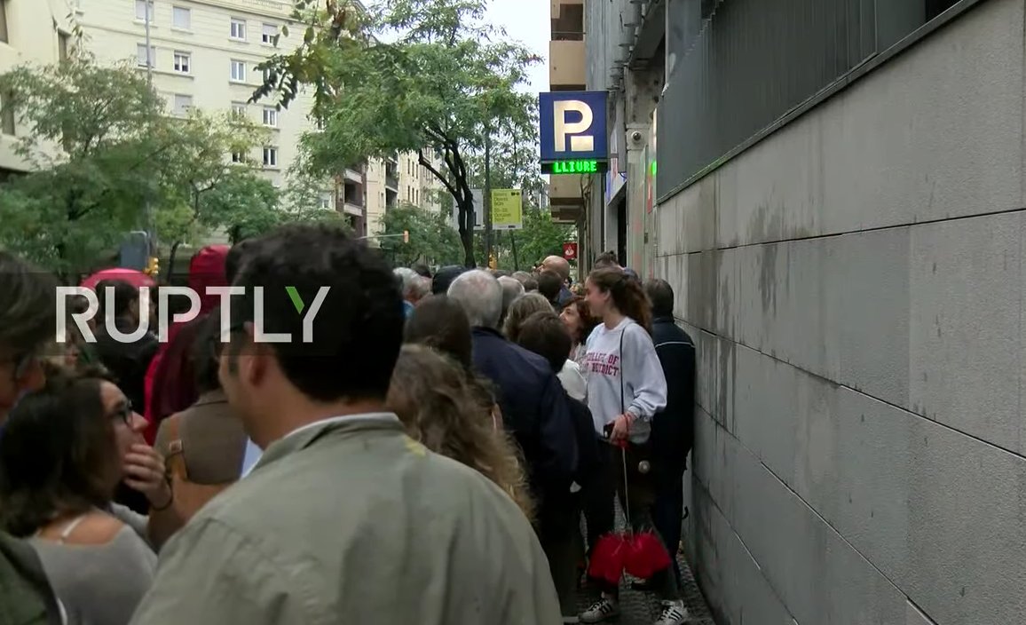 Ruptly's tweet photo. #CatalanReferendum - Live outside polling station in Barcelona as voters’ exit poll

LIVE: https://t.co/14FpqLB2lz https://t.co/Nb760r177p