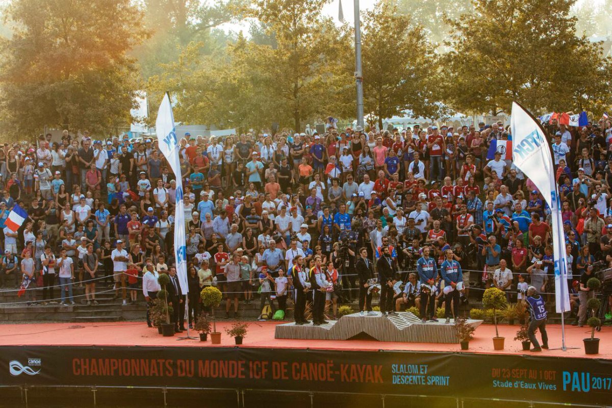 Un grand merci <a href="/PauCanoe/">Pau Canoe</a> pour ces moments d’émotion 🇫🇷💦🥇