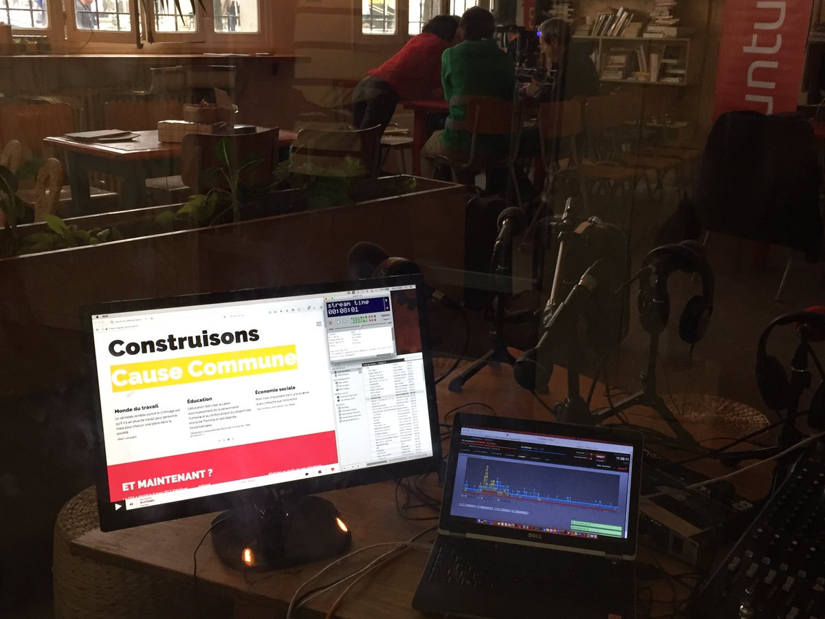ActionJusClim75's tweet photo. #Village2017 Démonstration #logiciellibre sur postes en accès libre de 16h à 17h au Hang'Art @ubuntu #Quesh https://t.co/5xPijApd73