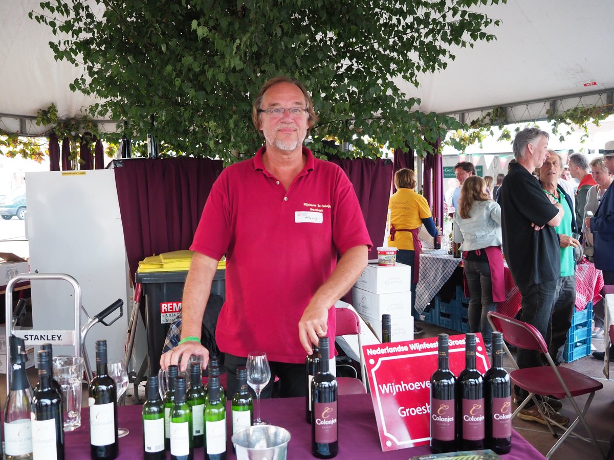HetWijncentrum's tweet photo. Een terugblik op de #wijnfeesten #groesbeek. De #passie is duidelijk merkbaar. #pinotnijmegen #womenonwine #sintannawijn #decolonjes #wijn https://t.co/g7IzPNKAoS