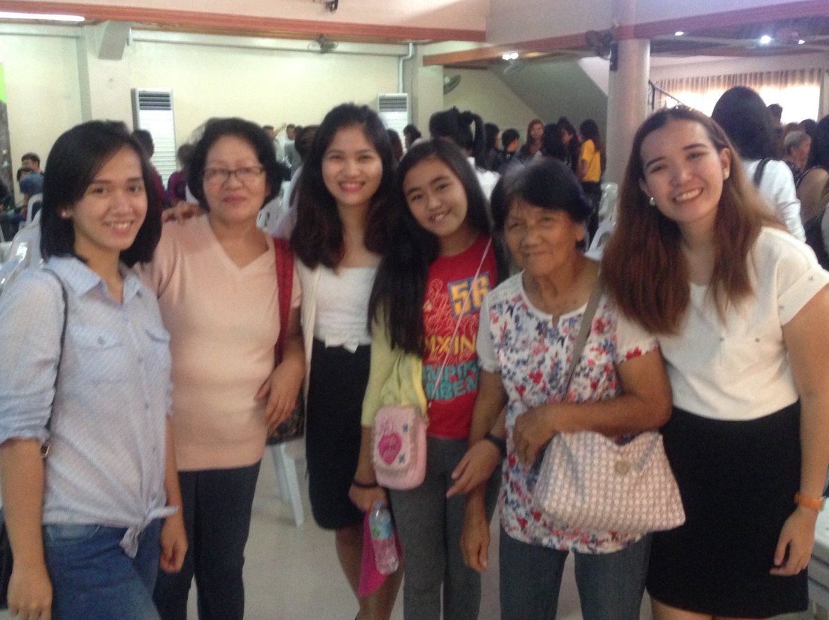 katherinezenith's tweet photo. Sunday celebration is extra special with this awesome women!! ๐๐๐
Missin' you here fatherlooo #mamily #bccsundayservice https://t.co/cO4HFJc9P4