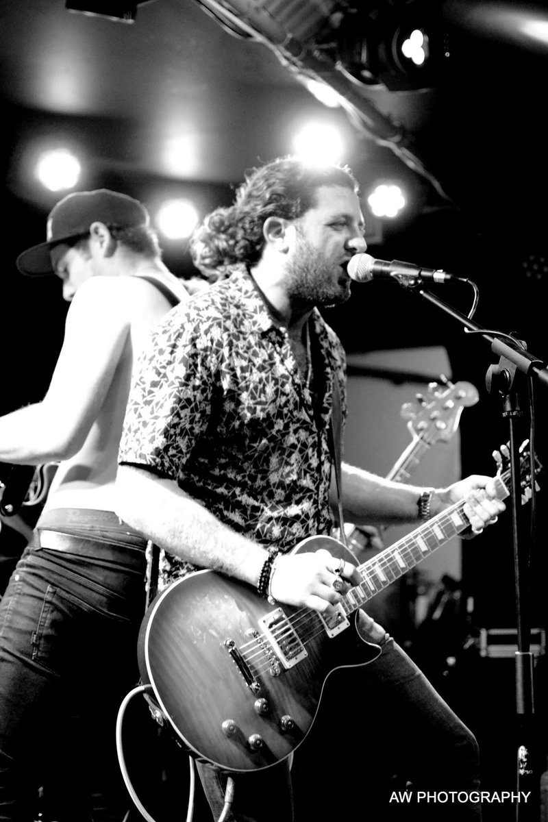 TheAlanWells's tweet photo. TB to a year ago at Water Rats in London. What an amazing gig! #ThrowBackSunday it’s now a thing 🤘🏻😎 https://t.co/j5szkz8yWf