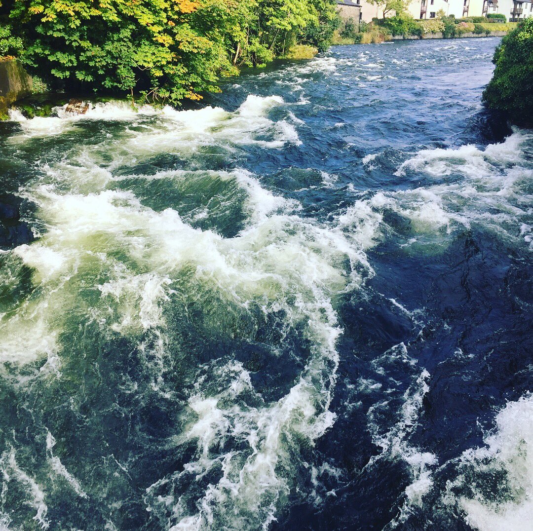 rebeccajdawes's tweet photo. #windermere #September break. #delayedpost #phonecleanup https://t.co/Y2K3J1EDRk