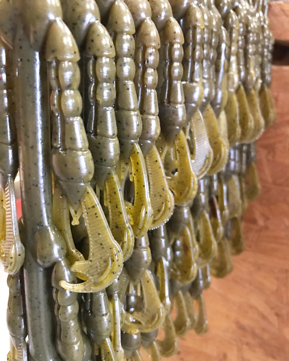 GroveBaits's tweet photo. Green pumpkin 4” Craws #bass #fishing https://t.co/9nQxlI1ITX