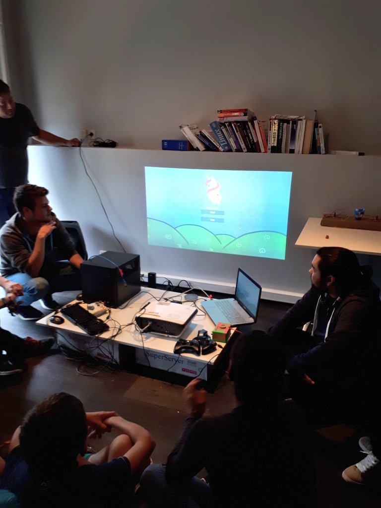 homard's tweet photo. Whelks Attack , Licornes vs bulots #GDGAME @GranvilDigital #Game #Make #GameJam https://t.co/Ieuub54BNg