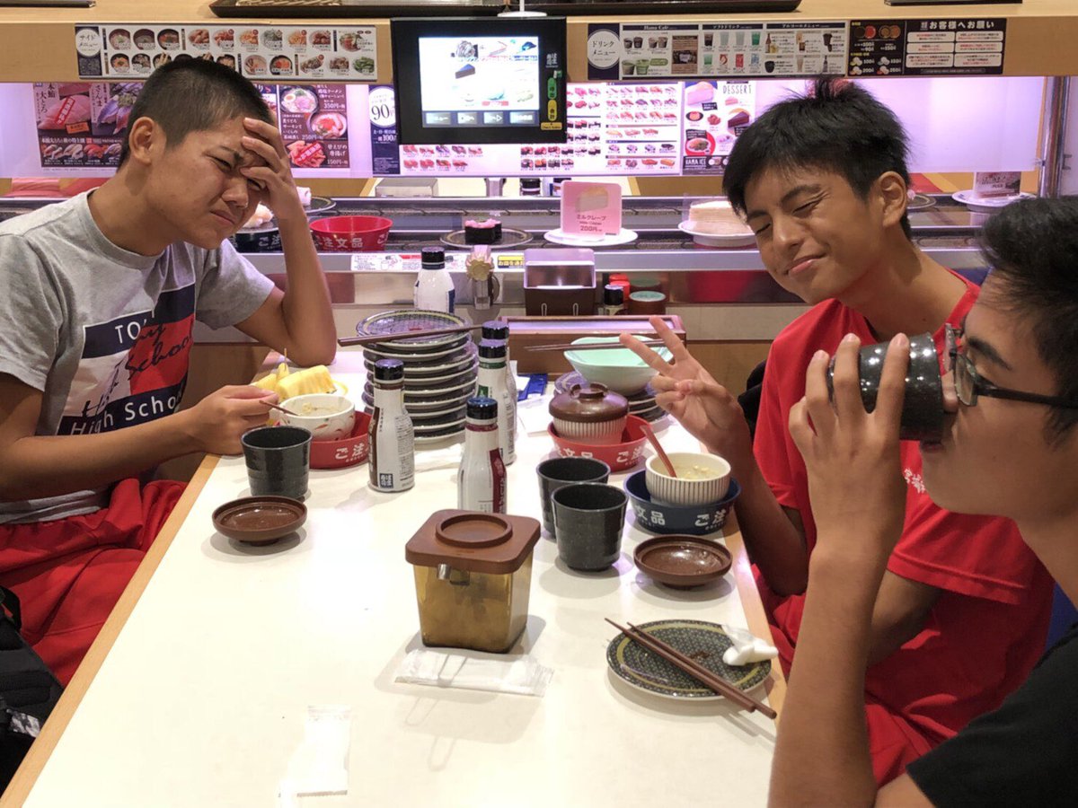 nori0130305's tweet photo. しょーちゃんハイスクール
心癒し会！
ギャグ滑りまくったぜ😅
もときの加工うざすぎ😂 https://t.co/Lr0yVGAvzc