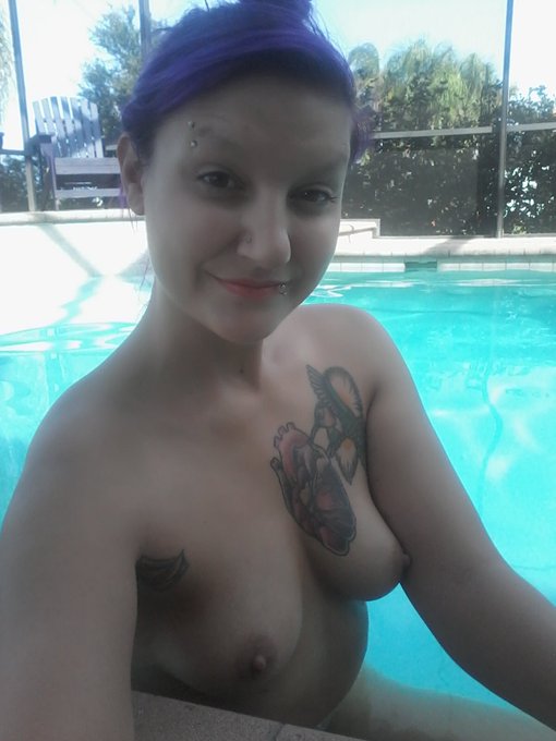 Good morning sunny #Florida Finally having a more easy going day! 😊 #nude #swimming with my #coffee https://t<a href="/tag/florida"class="tags">#Florida</a><a href="/tag/swimming"class="tags"><span>#swimming</span></a><a href="/tag/coffee"class="tags"><span>#coffee</span></a><a href="/tag/nude"class="tags"><span>#nude</span></a>