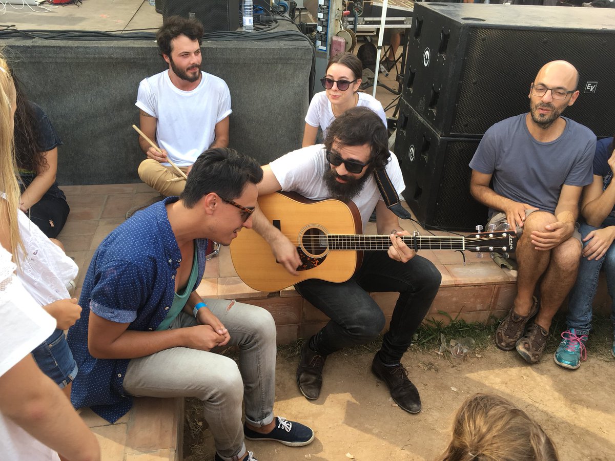 Y <a href="/PIANETMUSIC/">Pianet</a> lo hace muy bonito en el <a href="/PicnicInterest/">Picnic Interestelar</a>.