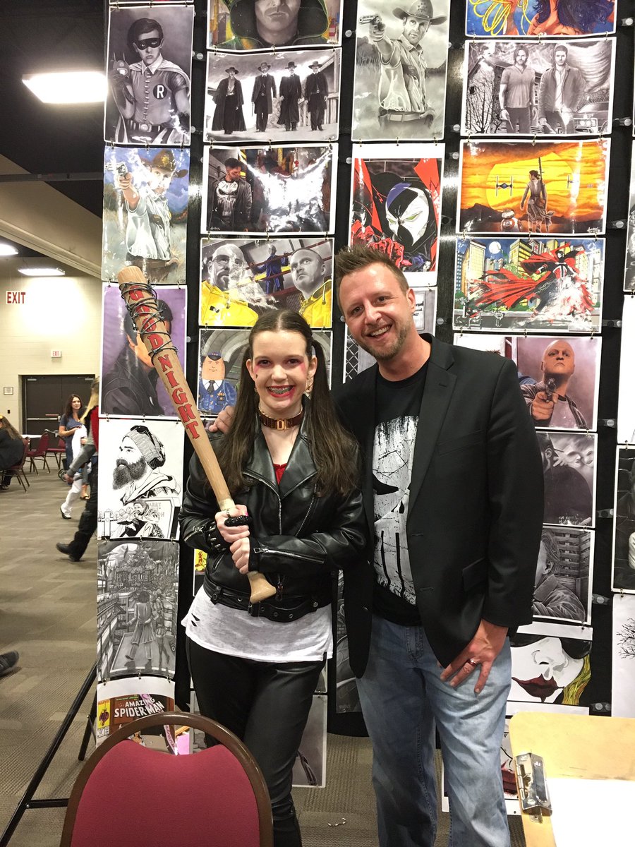 madisonc_k's tweet photo. Fun with @AtchleyArt and @SaviorTKO yesterday at #hickorycomiccon https://t.co/4sbBl3491a