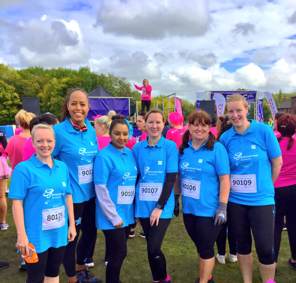 BHallAcademy's tweet image. Congratulations to Team BHA on completing @raceforlife Muddy Run 2017 #muddyrun #BHAmazing #cancerresearch #sandwell