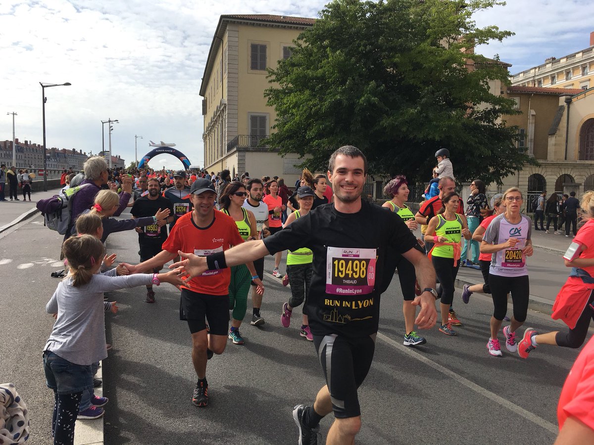 thibaudqueyrel's tweet photo. We did it !! #runinlyon2017 https://t.co/lidodH7UcK