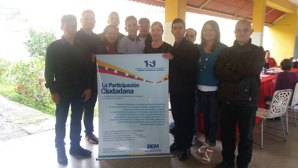 TSJMERIDA's tweet photo. T.S.J en Mérida, brindó asesoría  Jurídica en Gobierno de Eficiencia Militar de Calle  @MaikelMorenoTSJ 1/4 https://t.co/4U6OBMiDEo